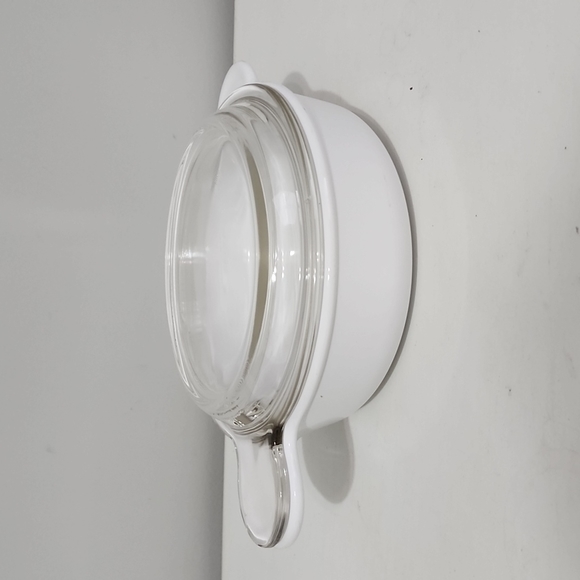 Vintage CorningWare Grabit Bowls with Pyrex Lids - Picture 3 of 12